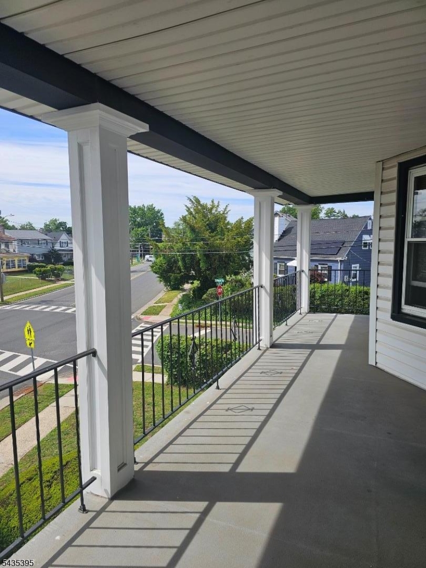 Veranda porch
