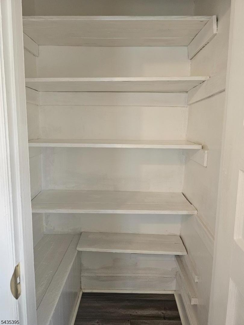 Step-in kitchen pantry