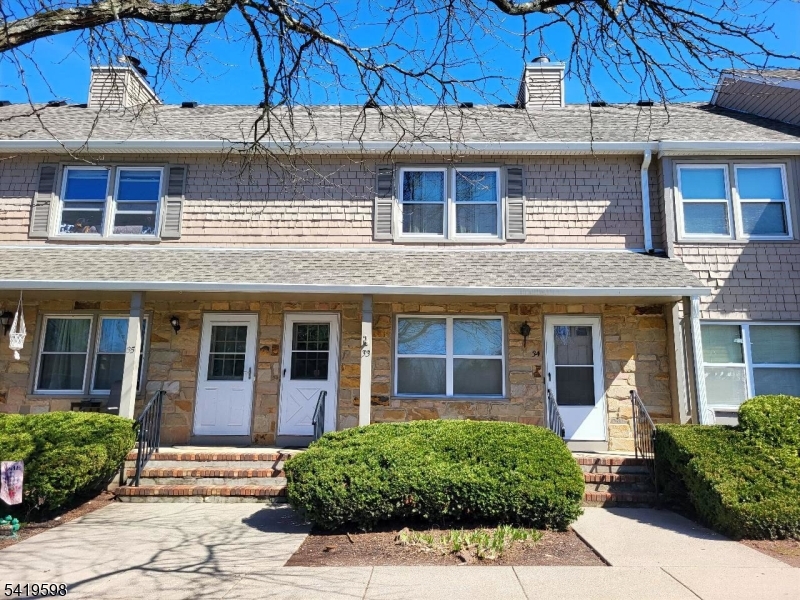 33 Hancock Ct