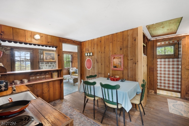 Kitchenetter View 3