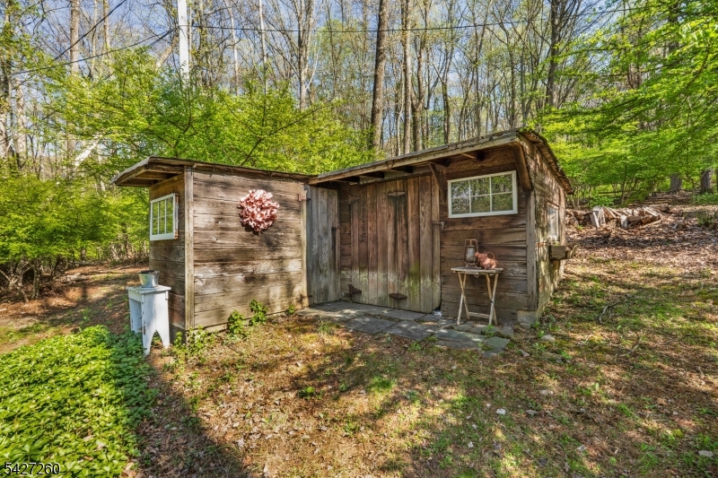Shed