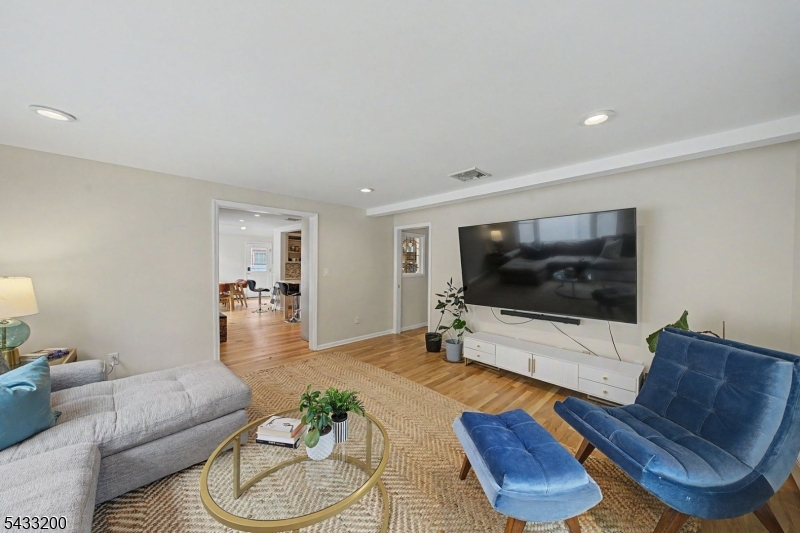 .Open Floor Plan