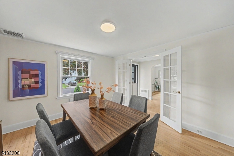 .Formal dining room