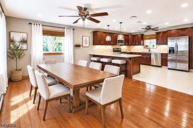 Dining Room Virtually Staged