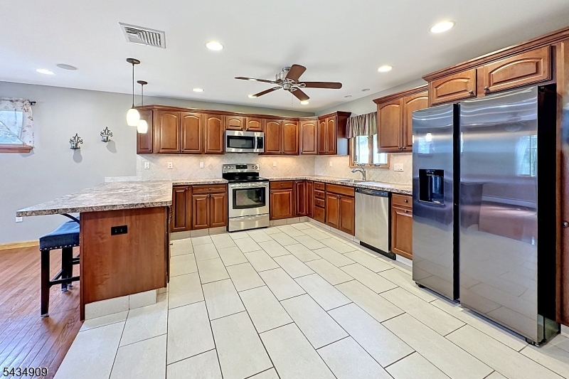 Large Kitchen