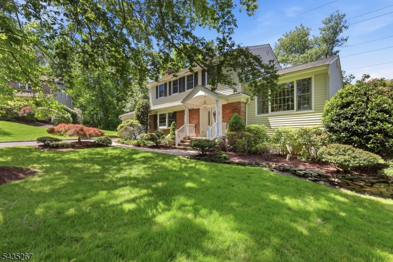 20 Coachman Ct, Berkeley Heights Twp., NJ 07922 Listing Photo  0