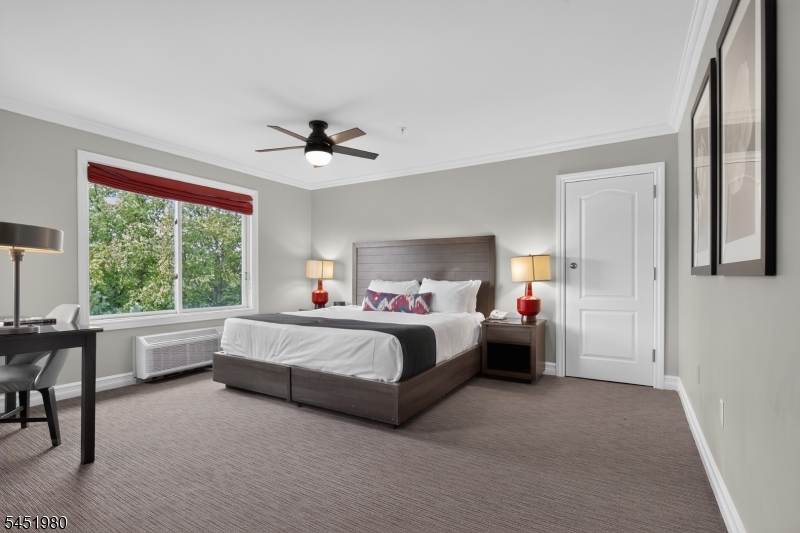 2 Chamonix Dr 518