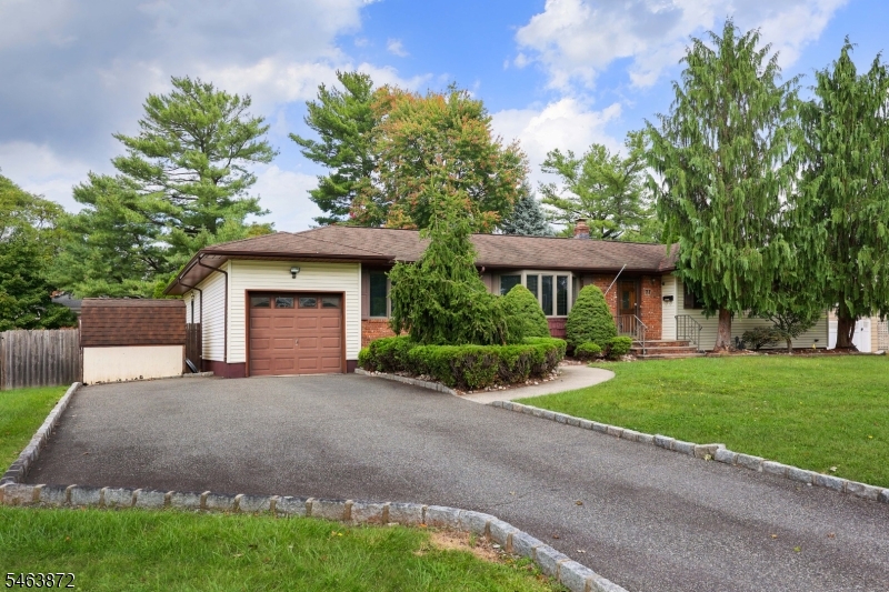 77 Schwin Drive