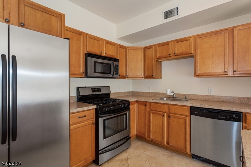 1677 Springfield Ave 2