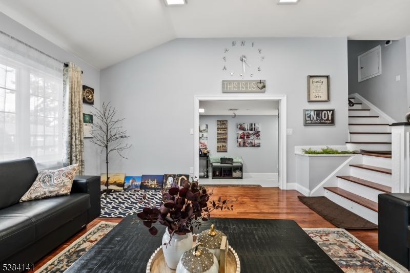 Huge livingroom