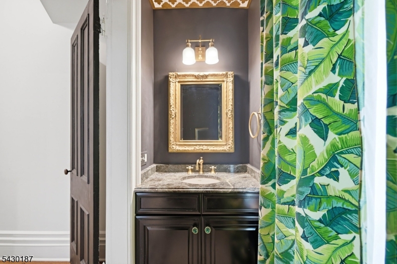 powder room