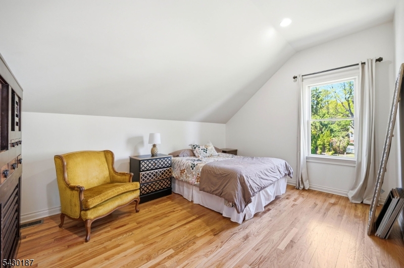 garage room 2