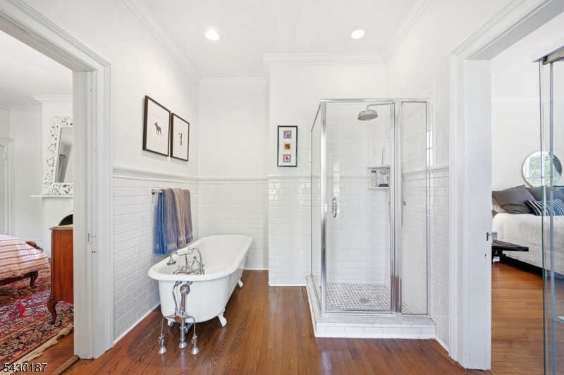 jack and jill bath