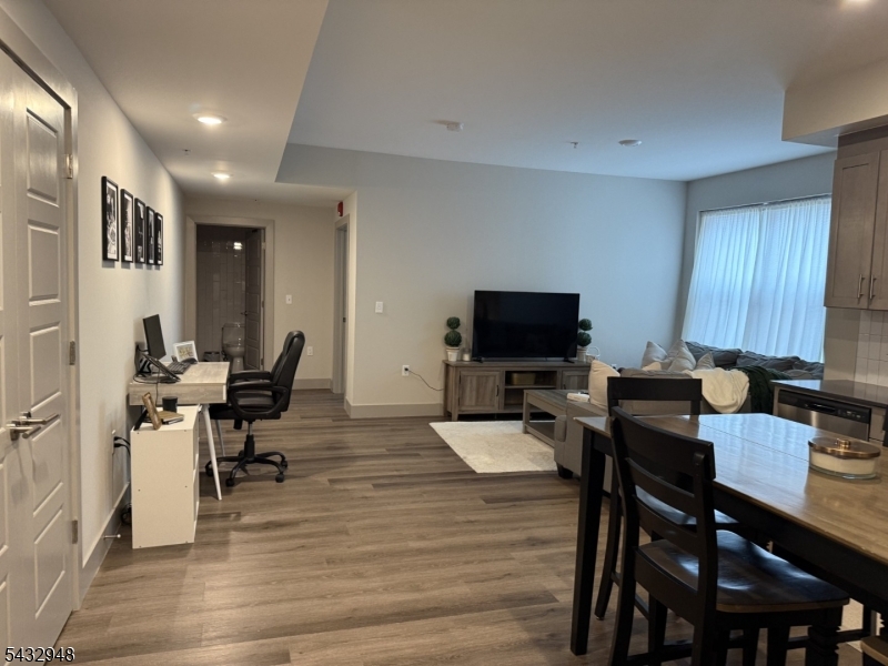Living/Kitchen