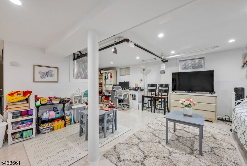 Unit 1 Lower Level