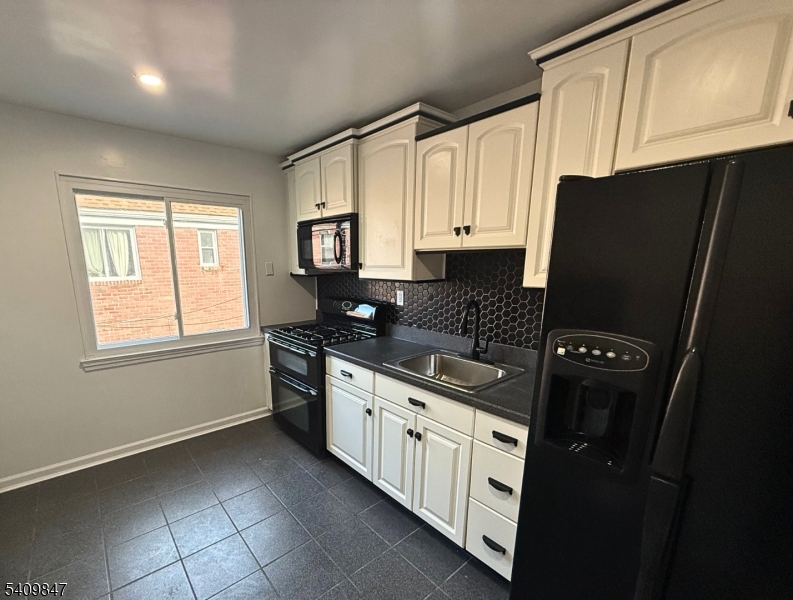 168 Tuxedo Pkwy, #2, Newark City, NJ 07106 Listing Photo  0
