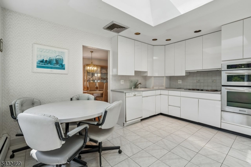 Eat in Kitchen