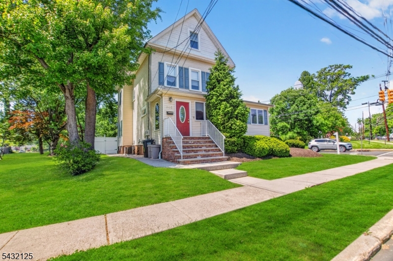 302 Walnut Ave, Cranford Twp., NJ 07016 Listing Photo  0
