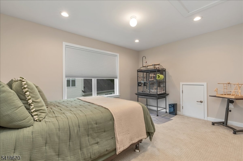 2ND FL BEDROOM