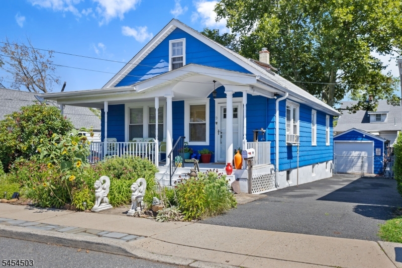 9 Cornell St