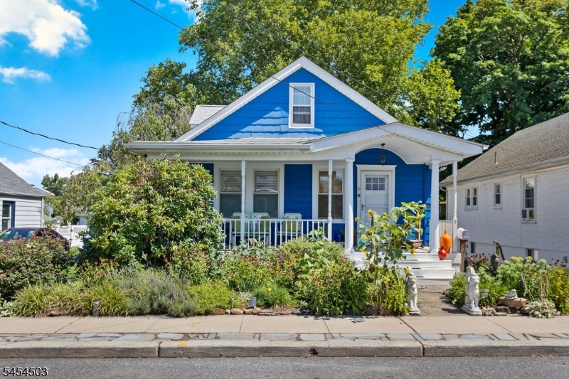 9 Cornell St