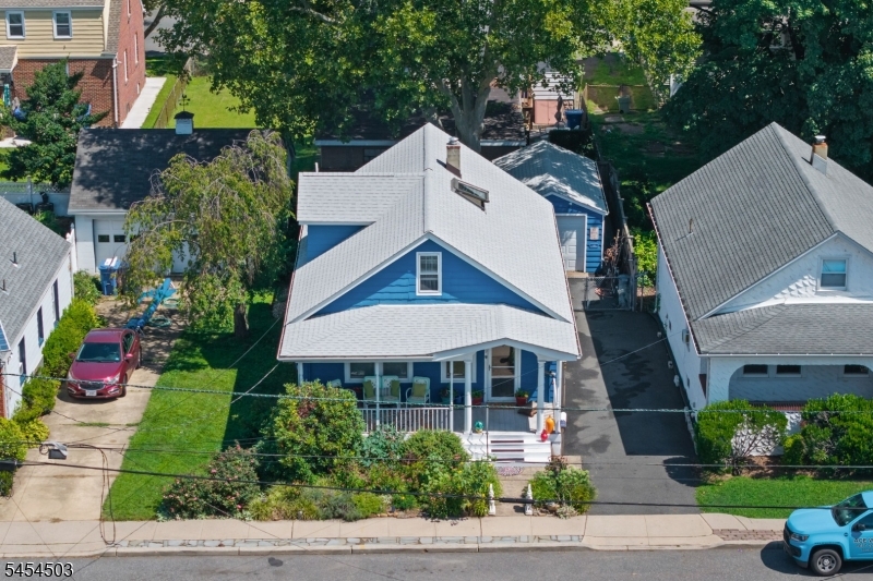 9 Cornell St