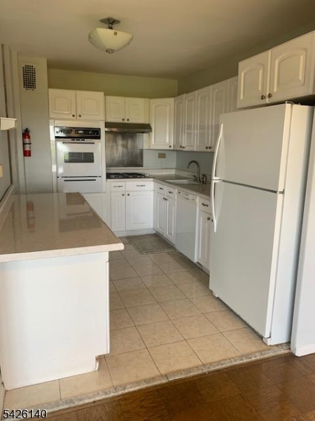 39 E 39th St 7R