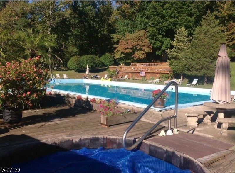 Pool & Hot tub