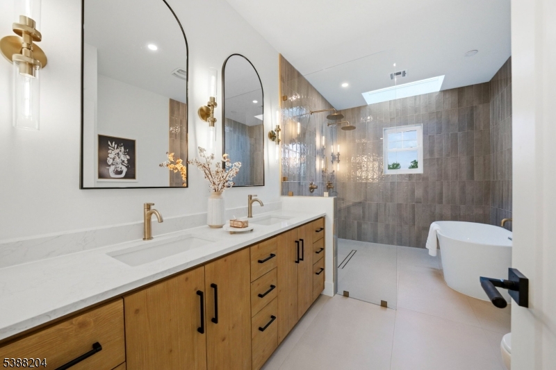 Spa style bath