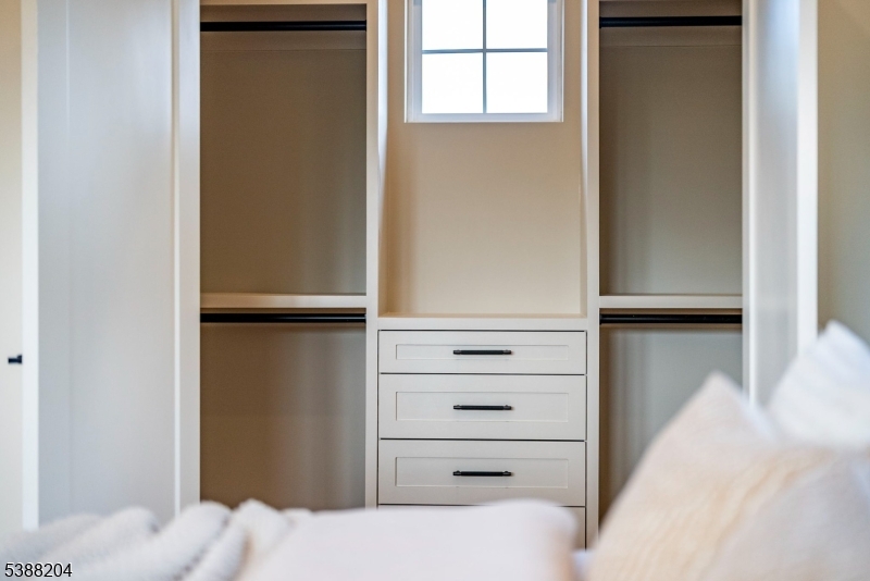 Second primary closet