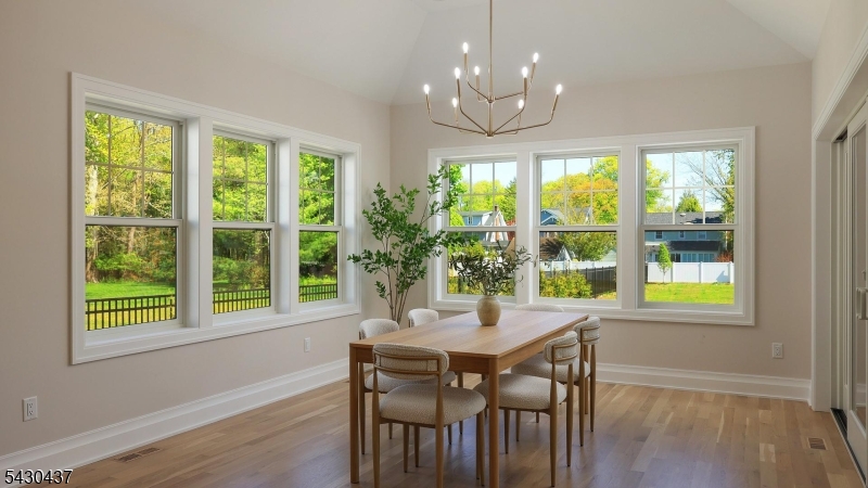 Breakfast room