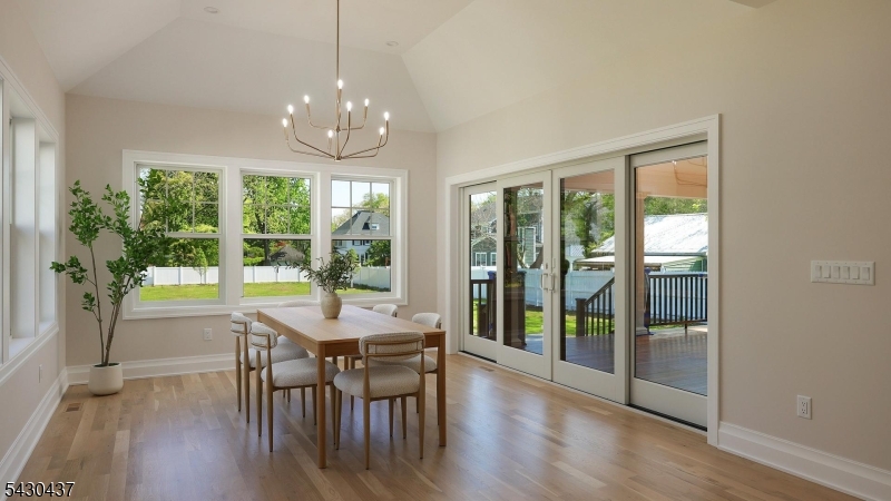 Breakfast room