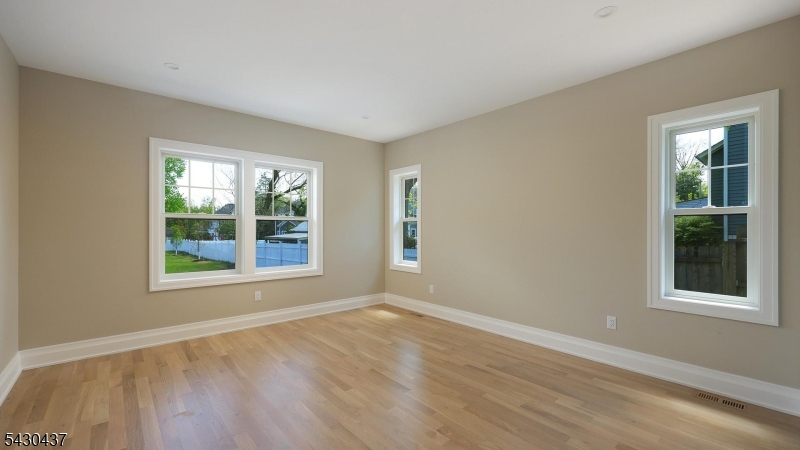 1st floor guest bedroom
