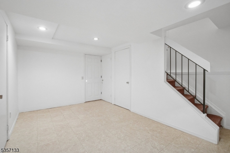Ground - Rec Room