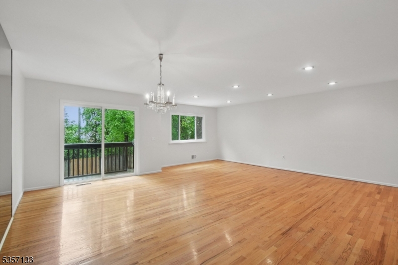 Living / Dining Room
