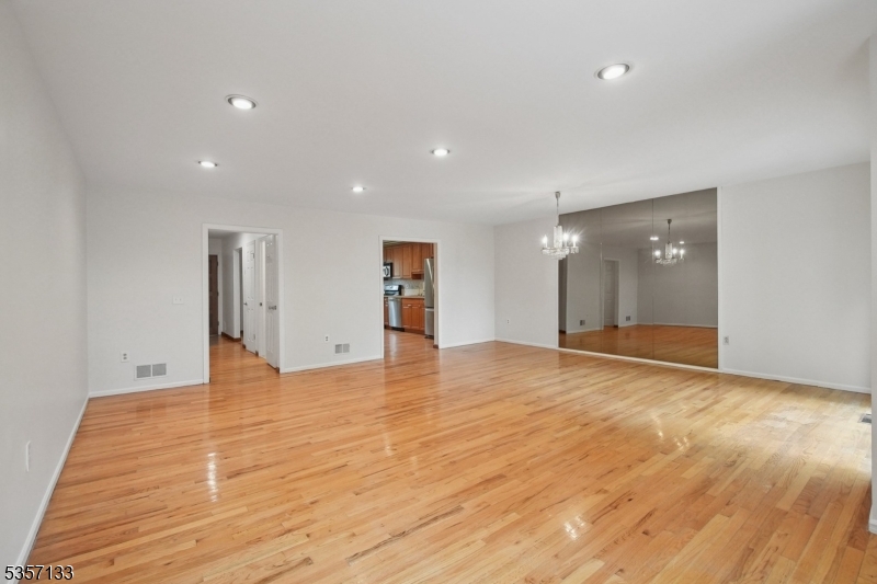 Living / Dining Room