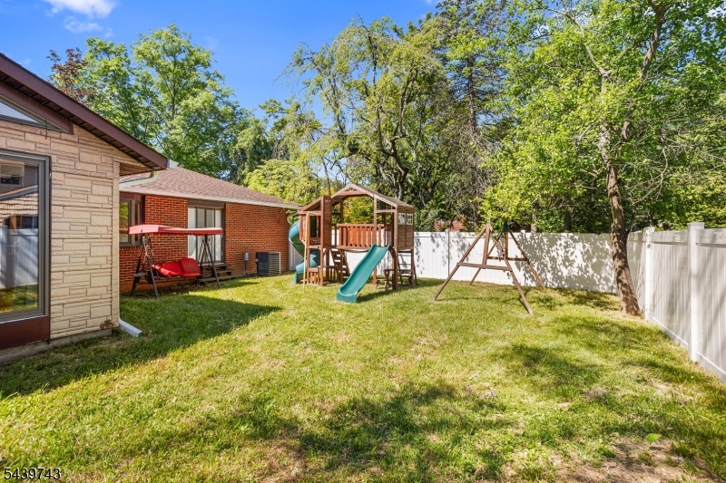 88 Tall Oaks Dr