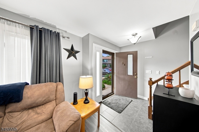 54 Cheyenne Rd