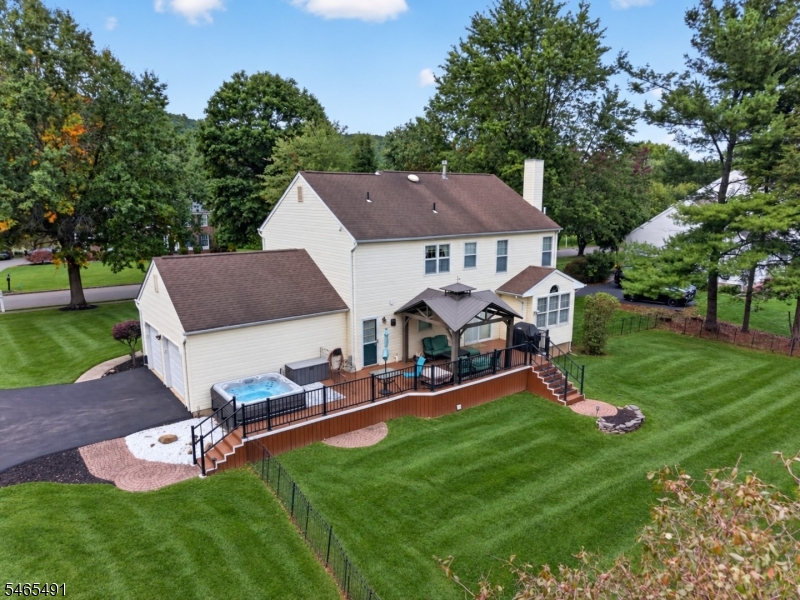 12 Pebble Beach Way