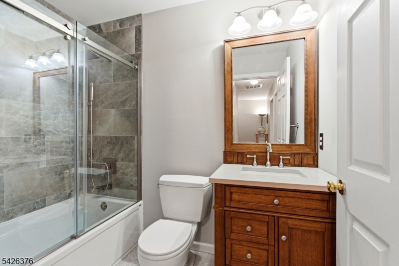 Updated Center Bath