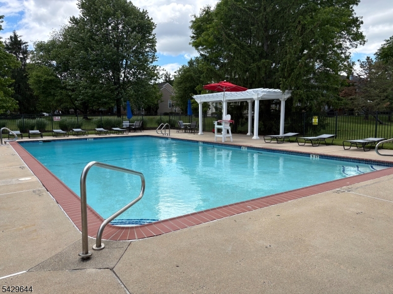 Association Pool