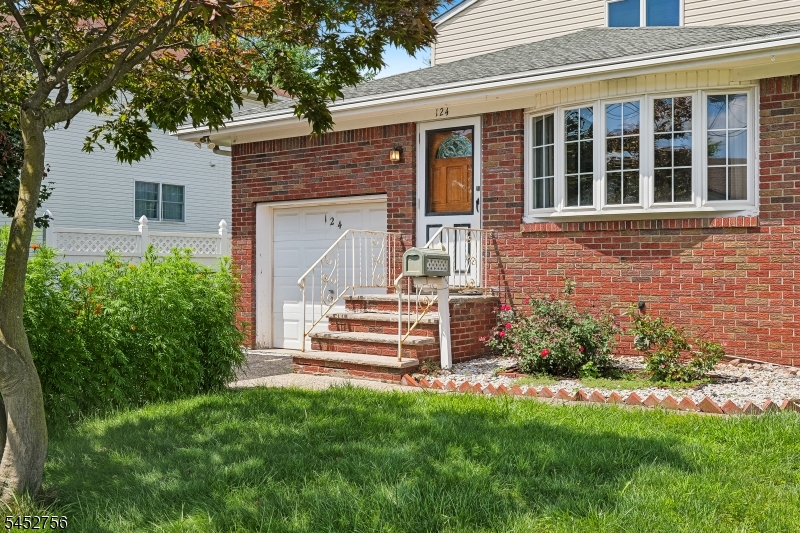 124 Sonora Ave