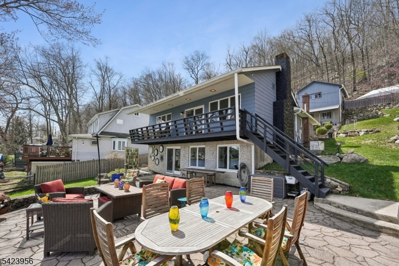 Entertain Guests Here