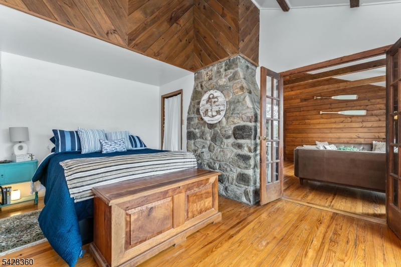 Primary Bedroom Lakeviews