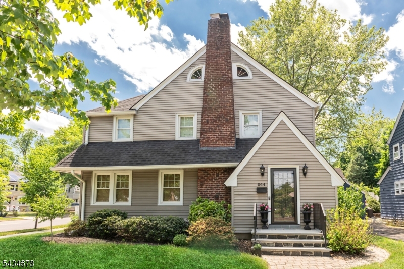 644 Linwood Ave, Ridgewood Village, NJ 07450 Listing Photo  0