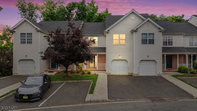 33 E Burgess Dr, Piscataway Twp., NJ 08854 Listing Photo  0