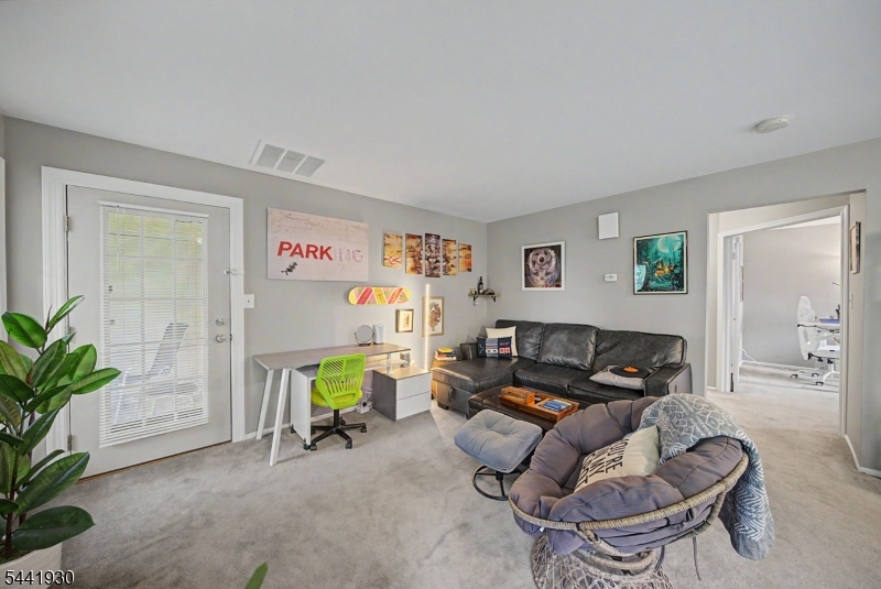 111 Country Club-10 10