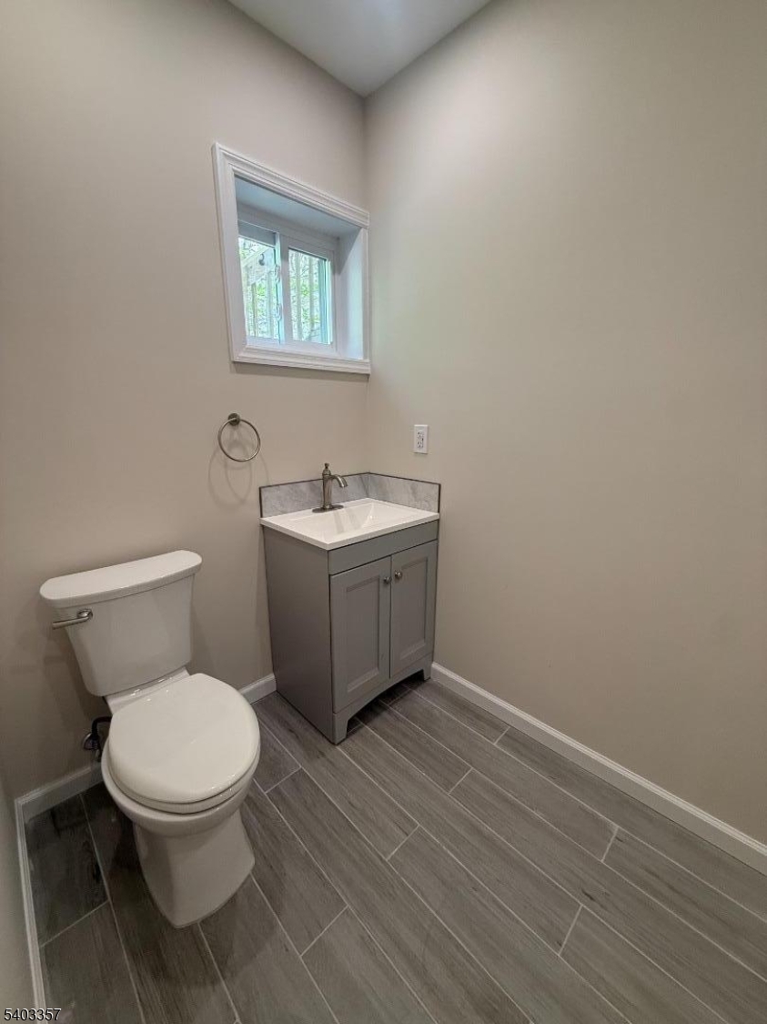 Powder Room/Laundry