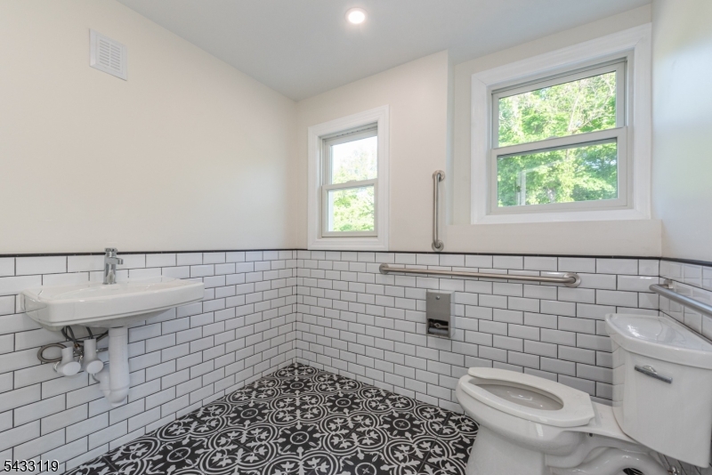 Bathroom - unit 2