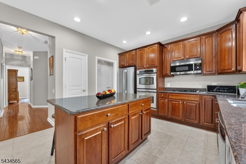 Center Island Kitchen